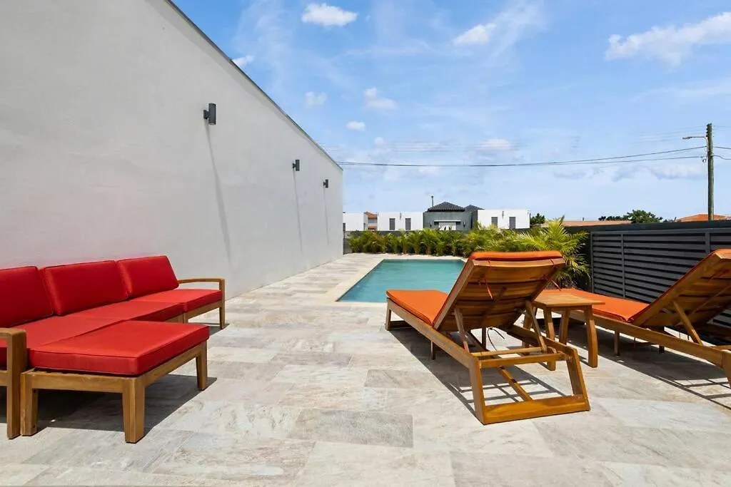 Four Villas With Private Magnesium Pool 3 Min To The Beach Dive Rinse Tank Villa N1 クラレンダイク
